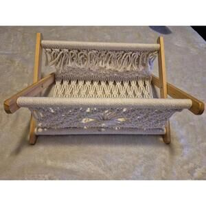 Woven magazine holder